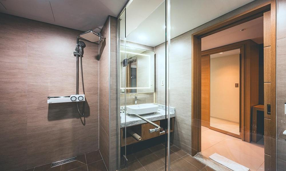 Wonju City Hotel Hyeoksin Εξωτερικό φωτογραφία